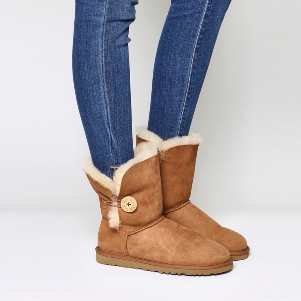 UGG Bailey Button Boots in Chestnut